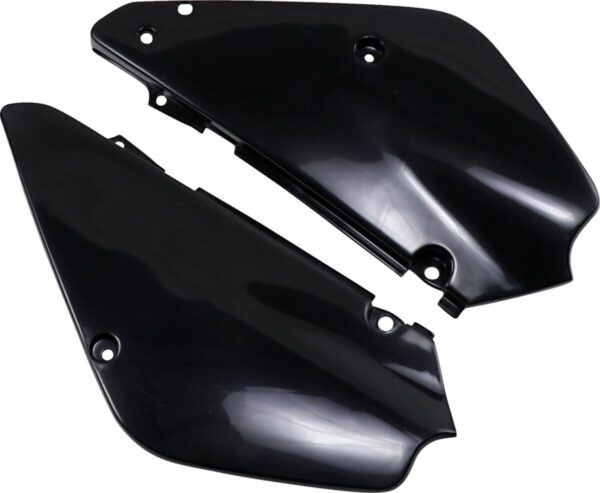 UFO PANELS SIDE RM85 00-18 BK